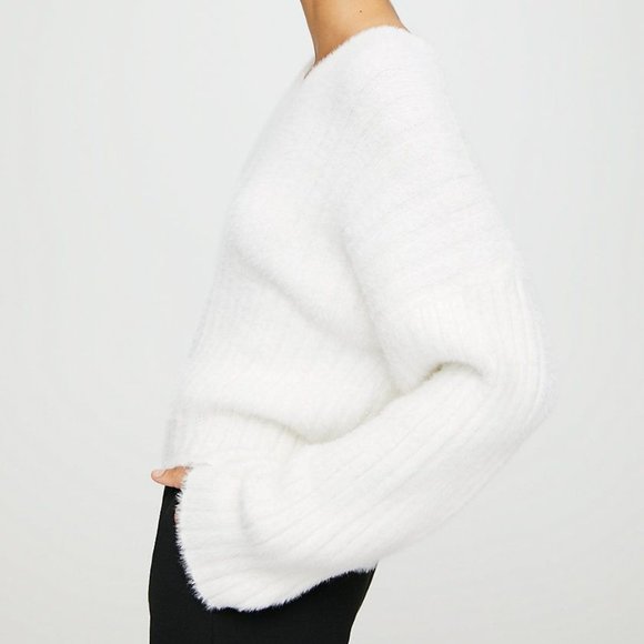 NWT Aritzia Babaton Ulmann Sweater - Picture 3 of 9